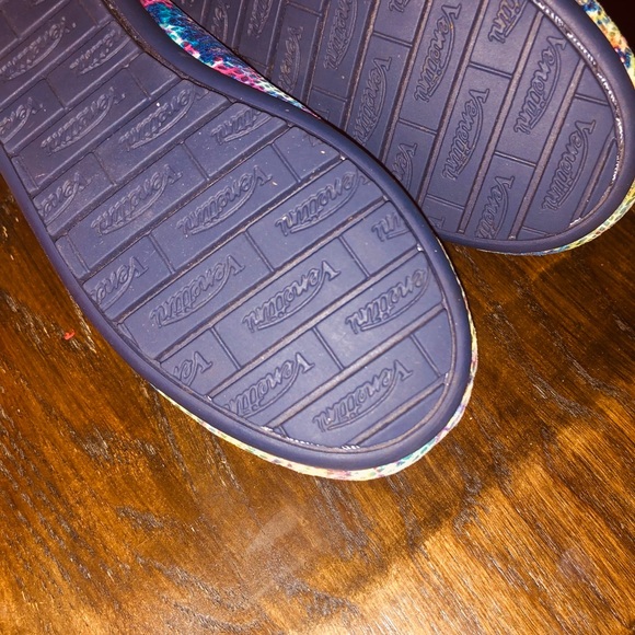 Bubble gum/BOLT silk shoe - Picture 3 of 4